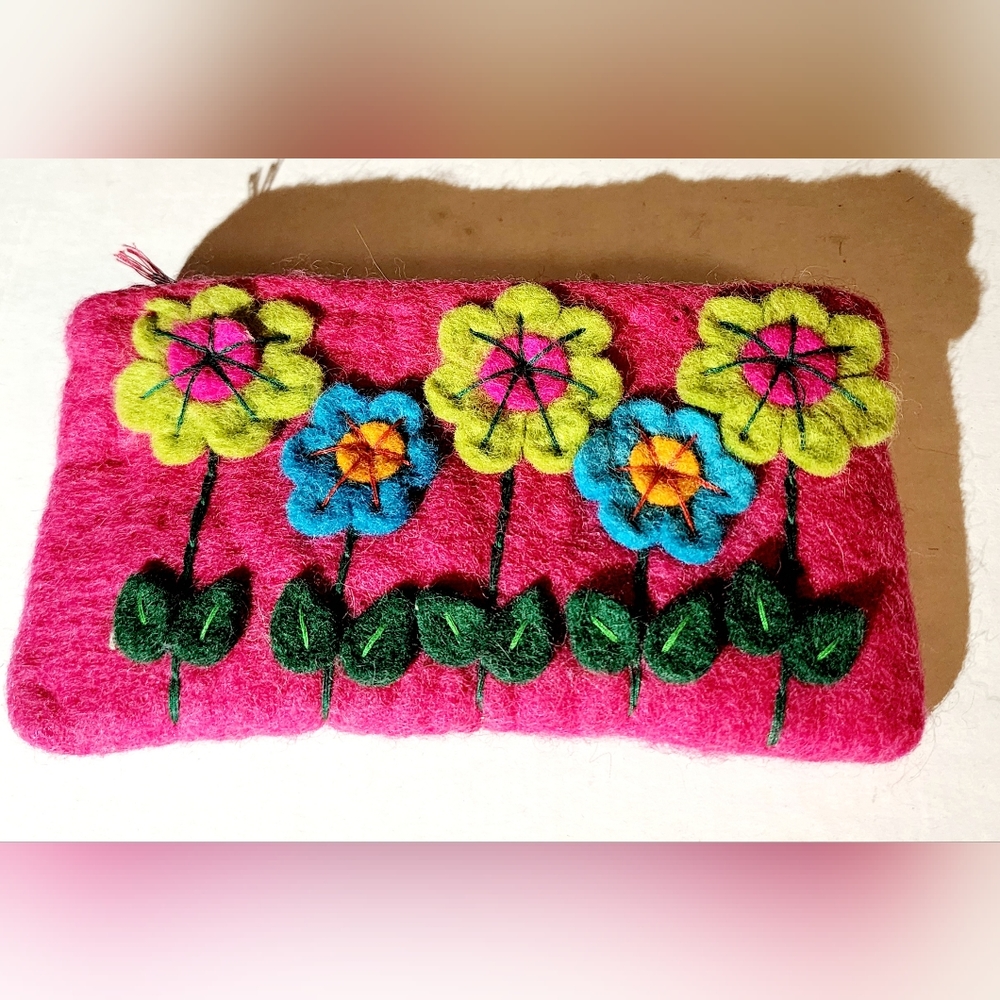 OOAK wool felt hot pink colorful flowers pouch for makeup, toiletries, wallet - Picture 3 of 7